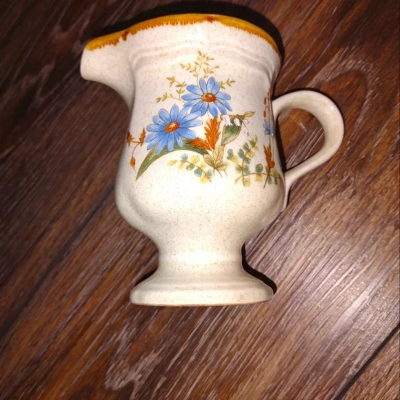 Vintage Mikasa Blue Daisy cream pitcher. Made in Japan. - Picture 1 of 5